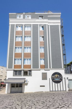 Diamond Luxury Hotel