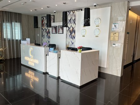 C Hotel And Suites
