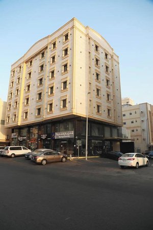 Yan Apartments