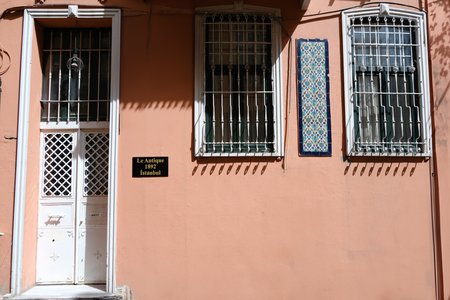 Le Antique 1892 Istanbul