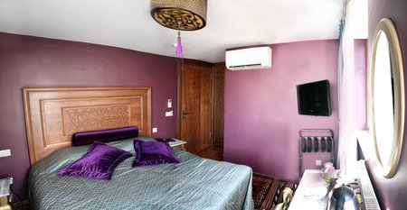 Merial Hotel