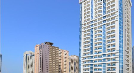 Golden Sands Hotel & Residences