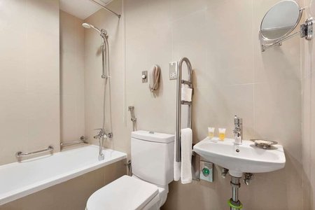 Golden Sands Hotel & Residences