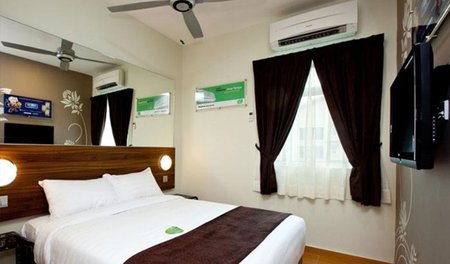 Tune Hotel Danga Bay