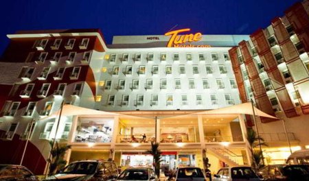 Tune Hotel Danga Bay