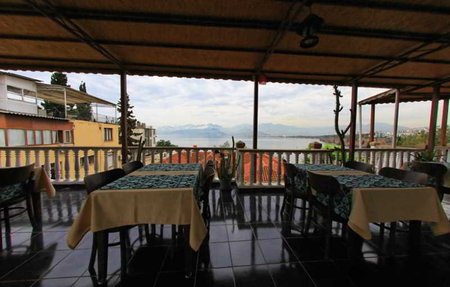 Bacchus Pension