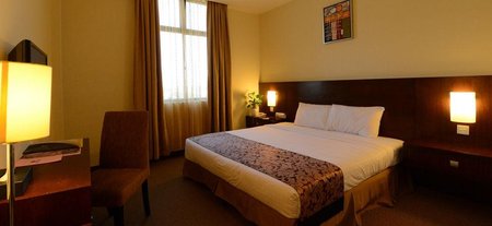 Grand Puteri Hotel