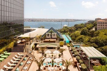 The Pearl Suites