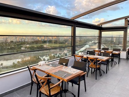 Türkmen Riverside Hotel