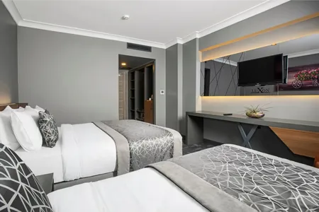 Luxon Hotel
