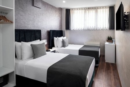 Istanbul Efes Hotel