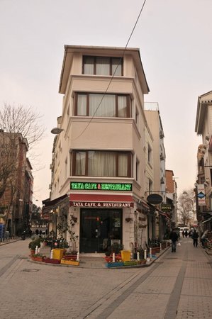 Taya Hatun Hotel