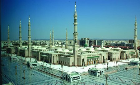 Anwar Al Madinah Movenpick Hotel