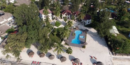 Smiles Beach Hotel