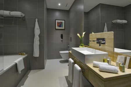 Fraser Suites Diplomatic Area