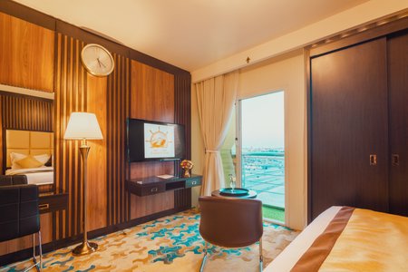 Golden Ship Hotel