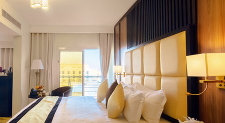 Golden Ship Hotel